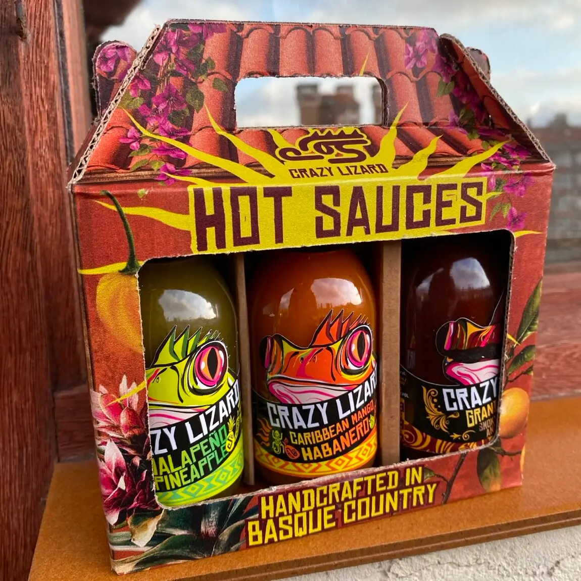 Caja Hot Sauces del Brutal Pack de Crazy Lizard con tres botellas de salsa picante
